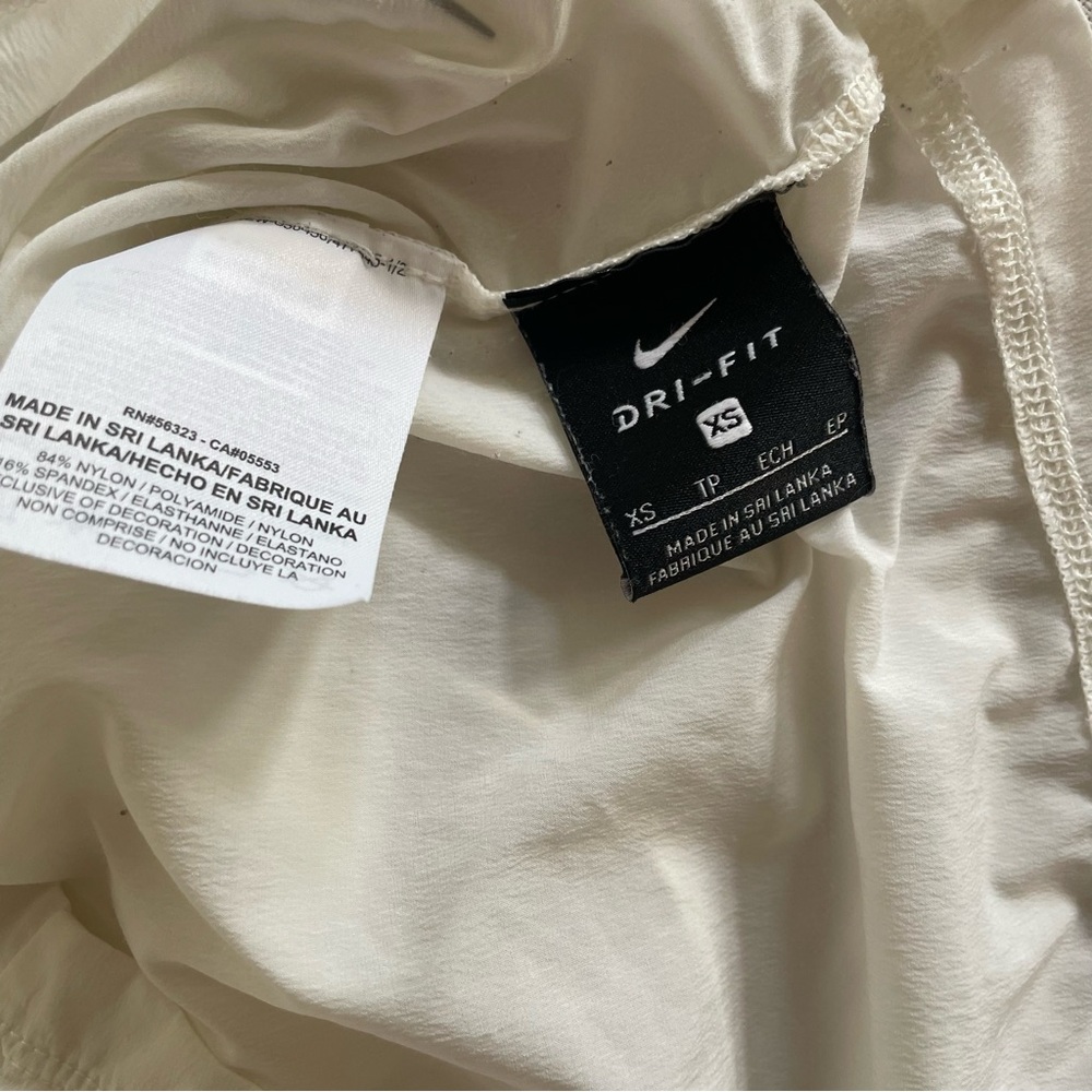 NIKE women’s Flex Dri-fit Tank Size XS - Picture 5 of 5